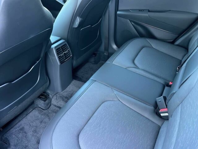 Зеленый Киа Niro, объемом двигателя 1.6 л и пробегом 4 тыс. км за 7800 $, фото 12 на Automoto.ua