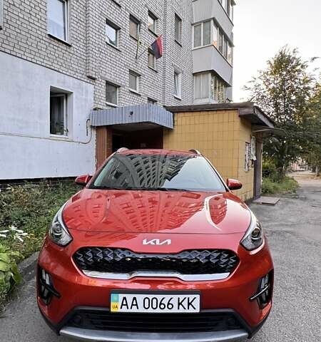 Помаранчевий Кіа Niro, об'ємом двигуна 1.58 л та пробігом 22 тис. км за 23500 $, фото 3 на Automoto.ua