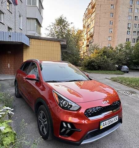 Помаранчевий Кіа Niro, об'ємом двигуна 1.58 л та пробігом 22 тис. км за 23500 $, фото 4 на Automoto.ua