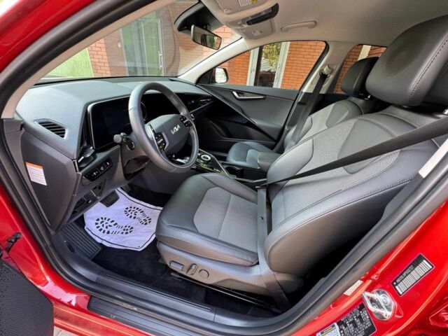 Киа Niro 2022 в Чернобае на Automoto.ua Оранжевый Киа Niro, объемом двигателя 0 л и пробегом 26 тыс. км за 25000 $, фото 2 на Automoto.ua
