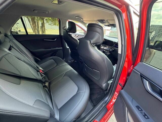 Киа Niro 2022 в Чернобае на Automoto.ua Оранжевый Киа Niro, объемом двигателя 0 л и пробегом 26 тыс. км за 25000 $, фото 8 на Automoto.ua