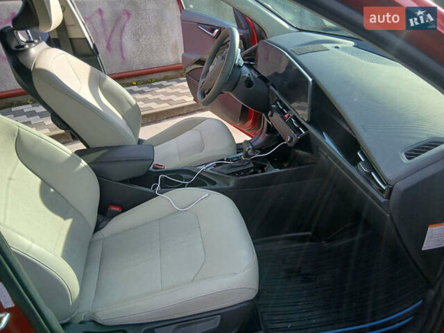 Оранжевый Киа Niro, объемом двигателя 1.58 л и пробегом 60 тыс. км за 22000 $, фото 18 на Automoto.ua