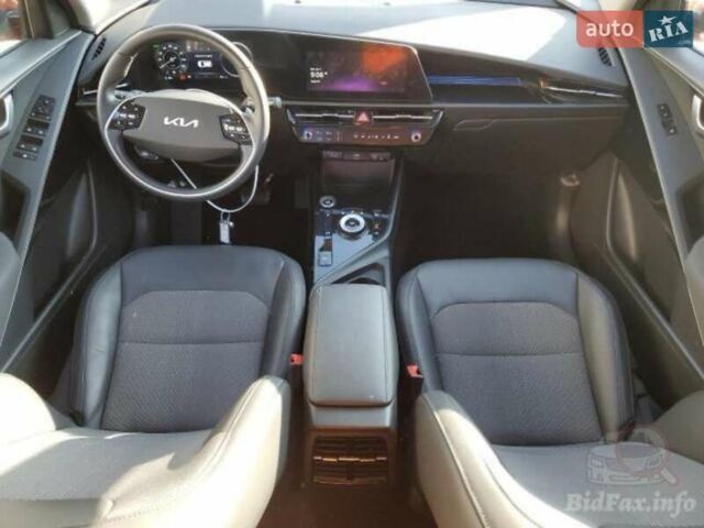 Помаранчевий Кіа Niro, об'ємом двигуна 0 л та пробігом 58 тис. км за 18000 $, фото 5 на Automoto.ua