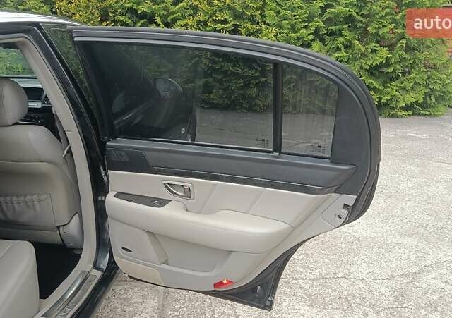 Черный Киа Опирус, объемом двигателя 3.78 л и пробегом 185 тыс. км за 6800 $, фото 14 на Automoto.ua