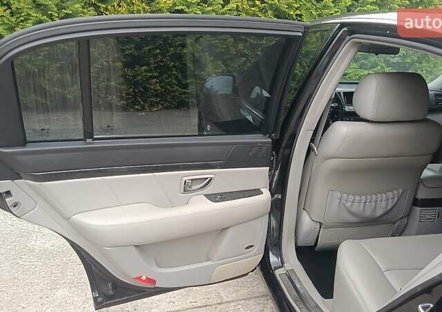 Черный Киа Опирус, объемом двигателя 3.78 л и пробегом 185 тыс. км за 6800 $, фото 16 на Automoto.ua