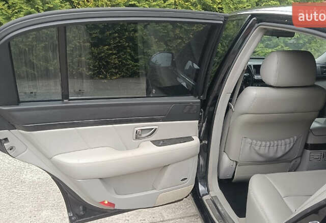 Черный Киа Опирус, объемом двигателя 3.78 л и пробегом 185 тыс. км за 6800 $, фото 16 на Automoto.ua