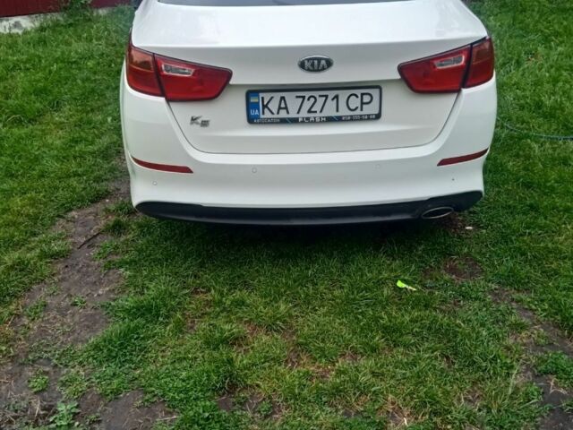 Білий Кіа Оптіма, об'ємом двигуна 2 л та пробігом 287 тис. км за 7500 $, фото 5 на Automoto.ua