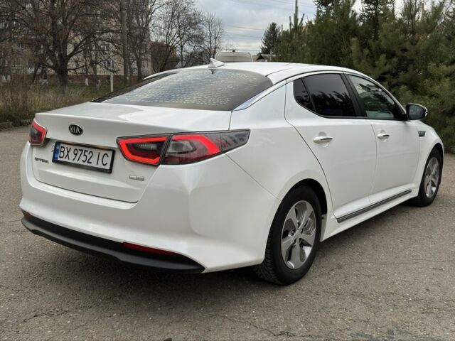 Білий Кіа Оптіма, об'ємом двигуна 2.4 л та пробігом 168 тис. км за 10200 $, фото 3 на Automoto.ua