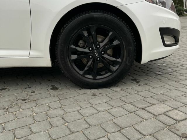 Белый Киа Оптима, объемом двигателя 2.4 л и пробегом 215 тыс. км за 9200 $, фото 21 на Automoto.ua