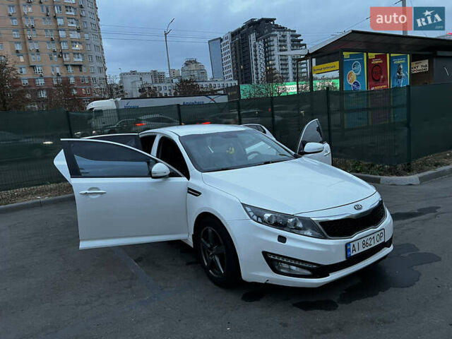 Білий Кіа Оптіма, об'ємом двигуна 2 л та пробігом 272 тис. км за 9000 $, фото 11 на Automoto.ua
