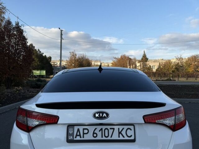 Белый Киа Оптима, объемом двигателя 2 л и пробегом 125 тыс. км за 9400 $, фото 3 на Automoto.ua
