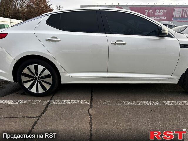 Білий Кіа Оптіма, об'ємом двигуна 1.7 л та пробігом 226 тис. км за 8800 $, фото 3 на Automoto.ua