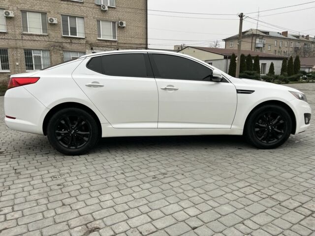 Белый Киа Оптима, объемом двигателя 2.4 л и пробегом 215 тыс. км за 9200 $, фото 3 на Automoto.ua