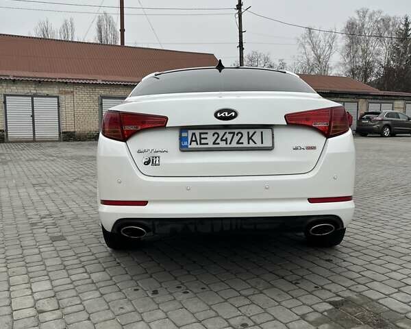 Белый Киа Оптима, объемом двигателя 2.36 л и пробегом 215 тыс. км за 9200 $, фото 6 на Automoto.ua