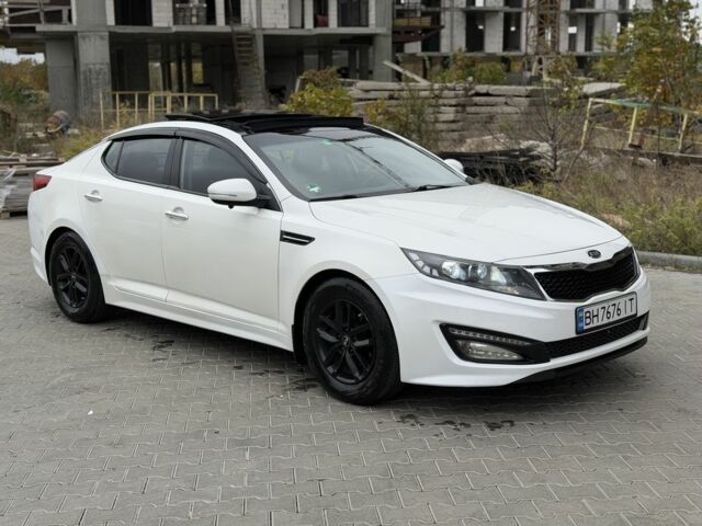 Білий Кіа Оптіма, об'ємом двигуна 2 л та пробігом 365 тис. км за 7700 $, фото 2 на Automoto.ua