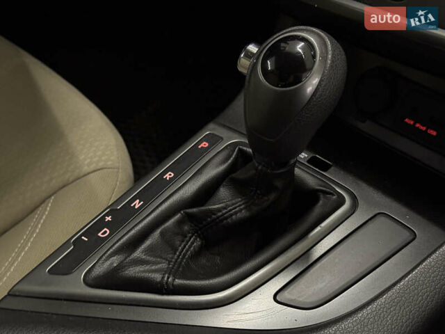 Білий Кіа Оптіма, об'ємом двигуна 2.36 л та пробігом 262 тис. км за 8199 $, фото 27 на Automoto.ua