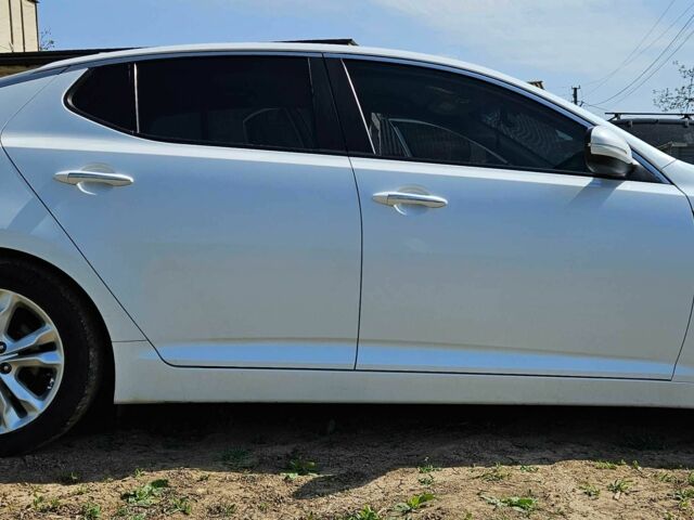 Белый Киа Оптима, объемом двигателя 2.4 л и пробегом 225 тыс. км за 7999 $, фото 10 на Automoto.ua