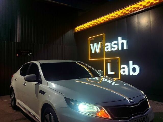 Кіа Оптіма 2012 у Харкові на Automoto.ua Білий Кіа Оптіма, об'ємом двигуна 2.4 л та пробігом 208 тис. км за 8999 $, фото 5 на Automoto.ua