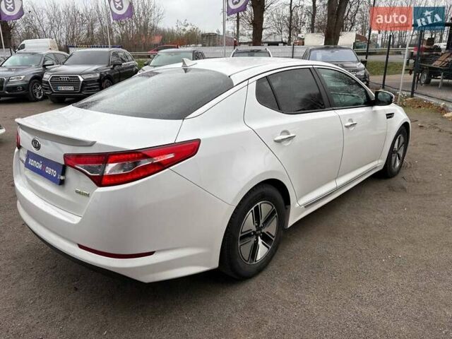 Белый Киа Оптима, объемом двигателя 2.36 л и пробегом 168 тыс. км за 9500 $, фото 4 на Automoto.ua