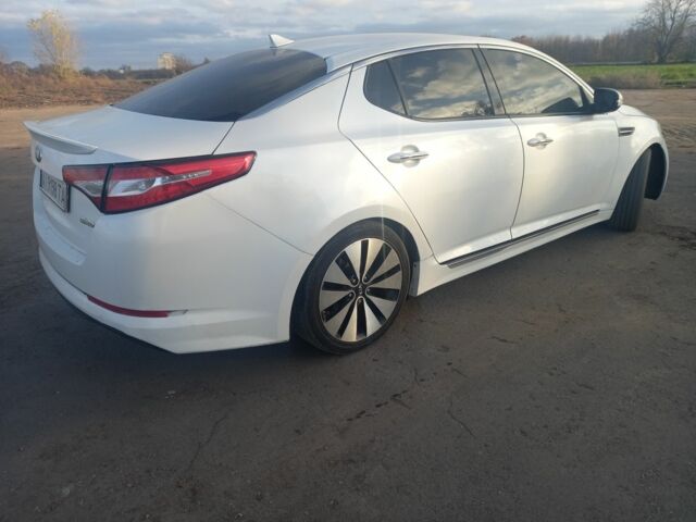 Белый Киа Оптима, объемом двигателя 2.4 л и пробегом 185 тыс. км за 9000 $, фото 6 на Automoto.ua