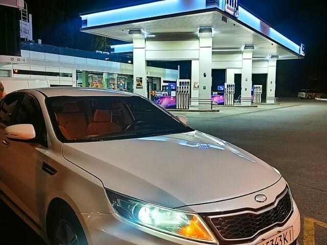 Кіа Оптіма 2012 у Харкові на Automoto.ua Білий Кіа Оптіма, об'ємом двигуна 2.4 л та пробігом 208 тис. км за 8999 $, фото 2 на Automoto.ua