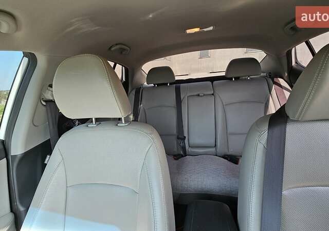 Білий Кіа Оптіма, об'ємом двигуна 2.4 л та пробігом 225 тис. км за 8000 $, фото 18 на Automoto.ua