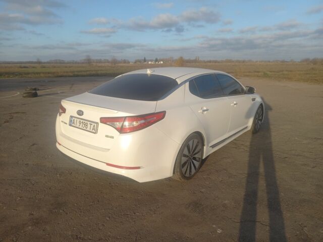 Белый Киа Оптима, объемом двигателя 2.4 л и пробегом 185 тыс. км за 9000 $, фото 2 на Automoto.ua