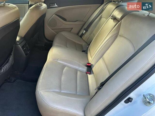 Белый Киа Оптима, объемом двигателя 2.4 л и пробегом 220 тыс. км за 9490 $, фото 13 на Automoto.ua