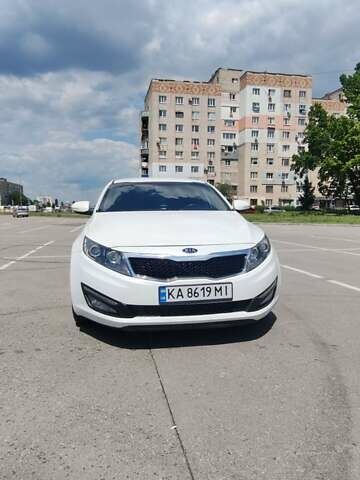 Белый Киа Оптима, объемом двигателя 2 л и пробегом 177 тыс. км за 9999 $, фото 8 на Automoto.ua