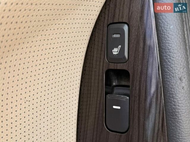 Білий Кіа Оптіма, об'ємом двигуна 2 л та пробігом 230 тис. км за 9350 $, фото 15 на Automoto.ua