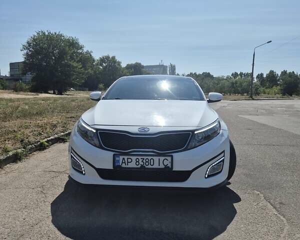 Белый Киа Оптима, объемом двигателя 2 л и пробегом 85 тыс. км за 12500 $, фото 2 на Automoto.ua