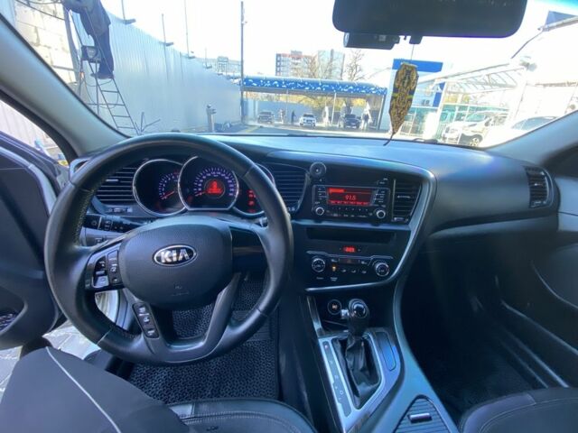 Кіа Оптіма 2012 у Миколаєві на Automoto.ua Білий Кіа Оптіма, об'ємом двигуна 2 л та пробігом 2 тис. км за 8000 $, фото 6 на Automoto.ua