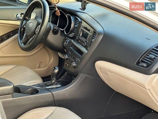 Белый Киа Оптима, объемом двигателя 2.4 л и пробегом 220 тыс. км за 9490 $, фото 15 на Automoto.ua