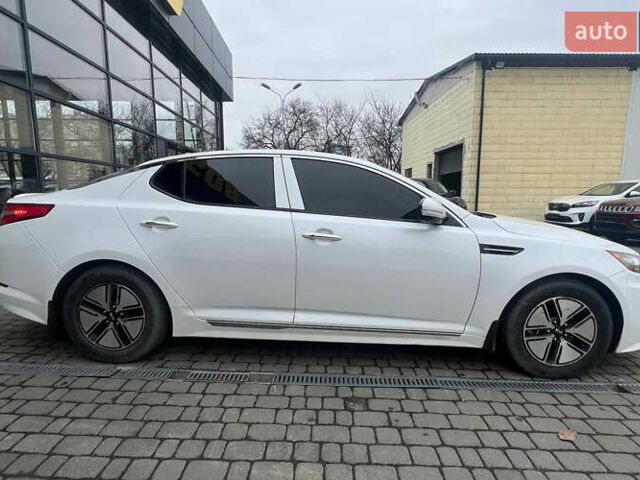 Білий Кіа Оптіма, об'ємом двигуна 2.36 л та пробігом 270 тис. км за 10000 $, фото 7 на Automoto.ua