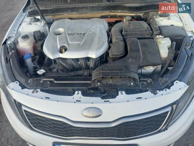 Белый Киа Оптима, объемом двигателя 2.36 л и пробегом 180 тыс. км за 8800 $, фото 11 на Automoto.ua