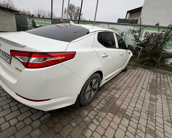 Белый Киа Оптима, объемом двигателя 2.36 л и пробегом 272 тыс. км за 9199 $, фото 6 на Automoto.ua