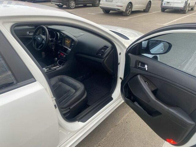 Белый Киа Оптима, объемом двигателя 2 л и пробегом 290 тыс. км за 6999 $, фото 7 на Automoto.ua