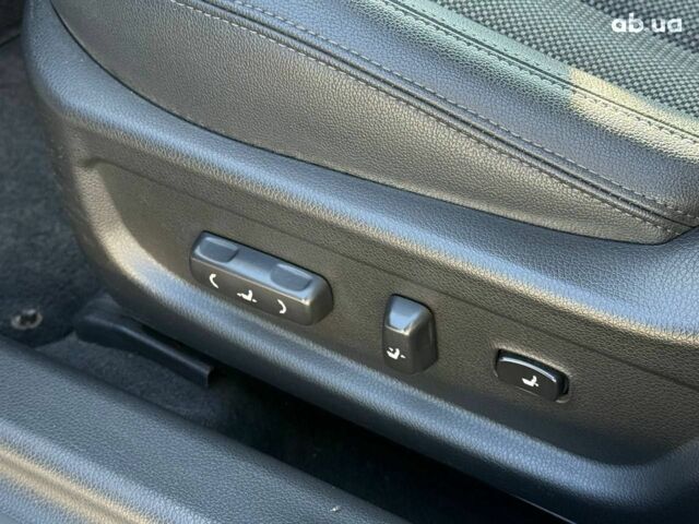 Белый Киа Оптима, объемом двигателя 2 л и пробегом 222 тыс. км за 9440 $, фото 2 на Automoto.ua