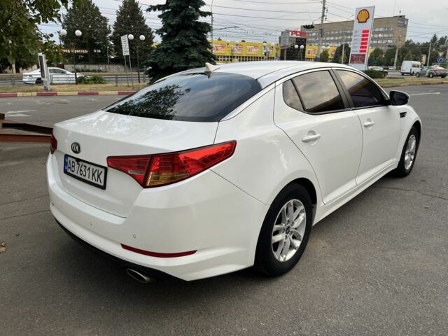 Белый Киа Оптима, объемом двигателя 2 л и пробегом 241 тыс. км за 9200 $, фото 9 на Automoto.ua