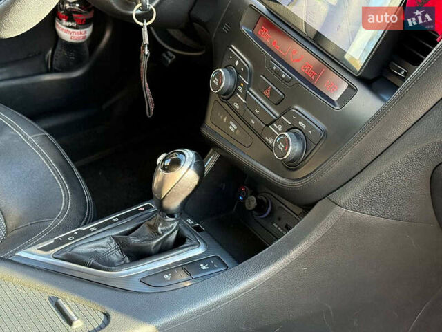 Білий Кіа Оптіма, об'ємом двигуна 2 л та пробігом 222 тис. км за 9440 $, фото 10 на Automoto.ua