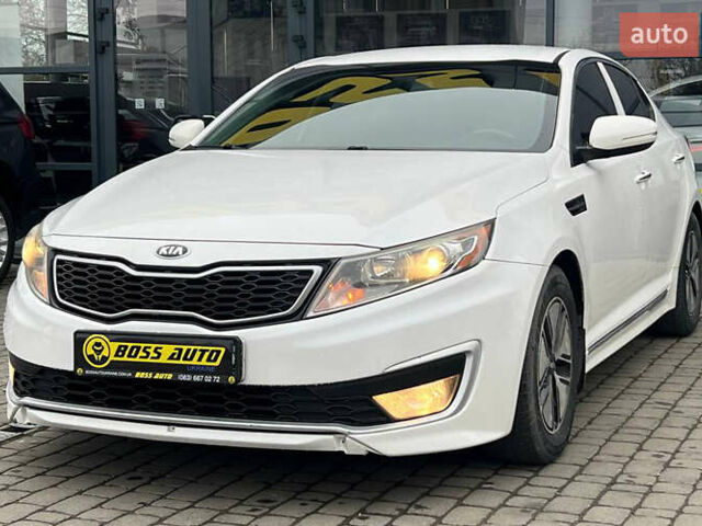 Білий Кіа Оптіма, об'ємом двигуна 2.36 л та пробігом 270 тис. км за 10000 $, фото 2 на Automoto.ua