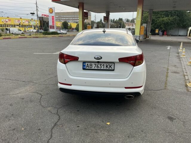 Белый Киа Оптима, объемом двигателя 2 л и пробегом 241 тыс. км за 9200 $, фото 7 на Automoto.ua