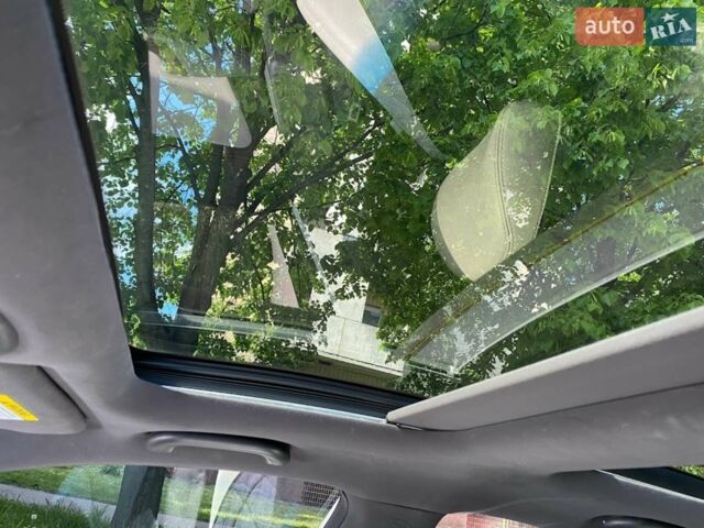 Білий Кіа Оптіма, об'ємом двигуна 2 л та пробігом 95 тис. км за 11500 $, фото 9 на Automoto.ua
