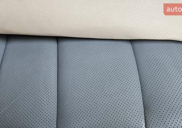 Білий Кіа Оптіма, об'ємом двигуна 2.4 л та пробігом 225 тис. км за 8000 $, фото 34 на Automoto.ua