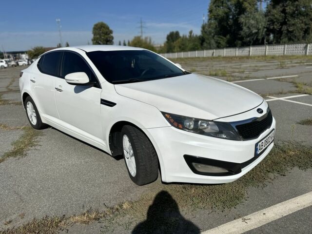 Білий Кіа Оптіма, об'ємом двигуна 2.4 л та пробігом 110 тис. км за 8500 $, фото 4 на Automoto.ua