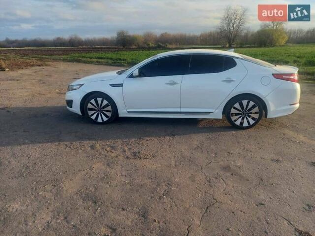 Белый Киа Оптима, объемом двигателя 2.36 л и пробегом 180 тыс. км за 8800 $, фото 7 на Automoto.ua