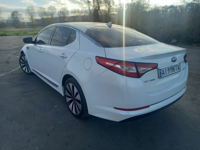 Белый Киа Оптима, объемом двигателя 2.4 л и пробегом 185 тыс. км за 9000 $, фото 7 на Automoto.ua