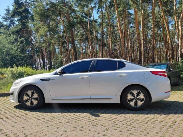 Белый Киа Оптима, объемом двигателя 2.4 л и пробегом 256 тыс. км за 10055 $, фото 19 на Automoto.ua
