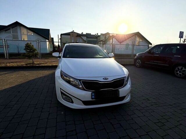 Білий Кіа Оптіма, об'ємом двигуна 2.4 л та пробігом 180 тис. км за 11000 $, фото 4 на Automoto.ua