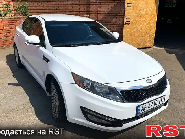 Белый Киа Оптима, объемом двигателя 2.4 л и пробегом 197 тыс. км за 9000 $, фото 2 на Automoto.ua